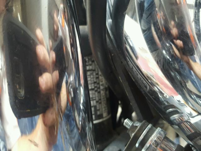 JH2RC44641M451602 - 2001 HONDA VT750 CD2 银色 照片 10