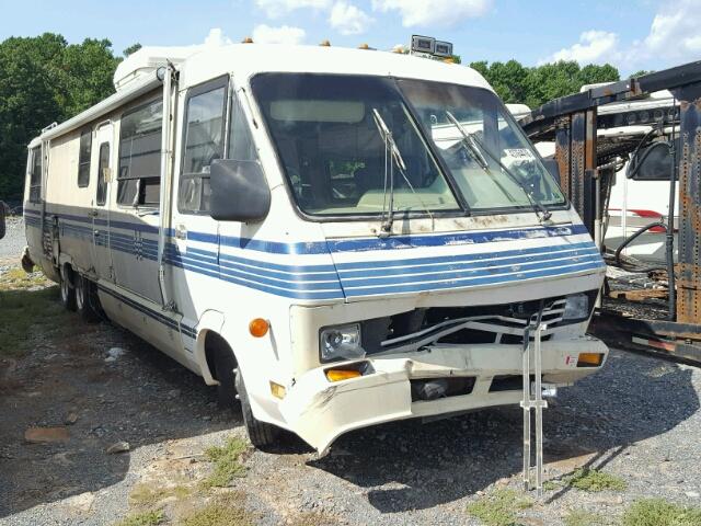 1GBKP37W6J3335770 - 1988 CHEVROLET WINNEBAGO TWO TONE photo 1