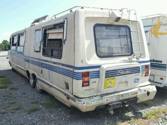 1GBKP37W6J3335770 - 1988 CHEVROLET WINNEBAGO TWO TONE photo 3