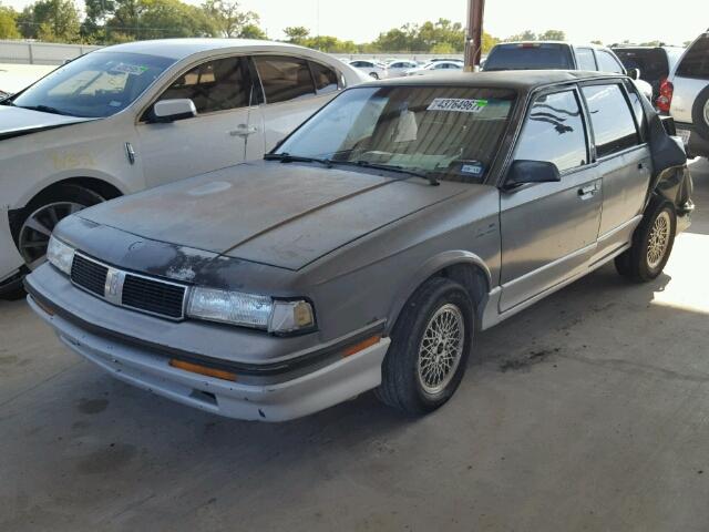 2G3AS5138J2310885 - 1988 OLDSMOBILE CUTLASS CI GRAY photo 2