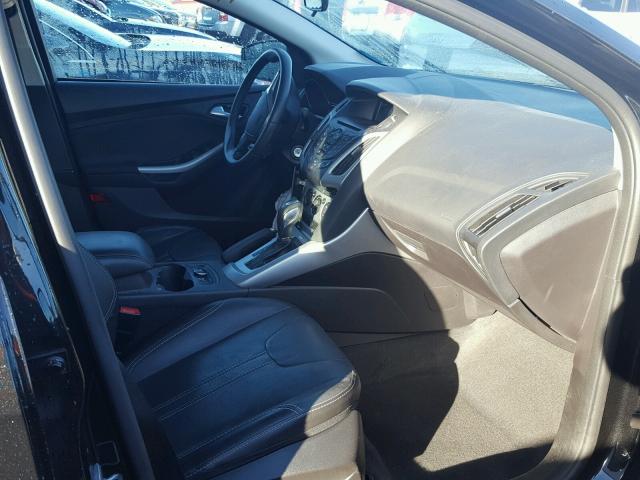 1FADP3F26EL310074 - 2014 FORD FOCUS SE BLACK photo 5