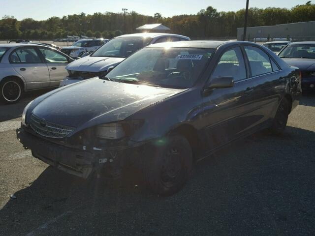 4T1BE32K83U738020 - 2003 TOYOTA CAMRY LE GREEN photo 2