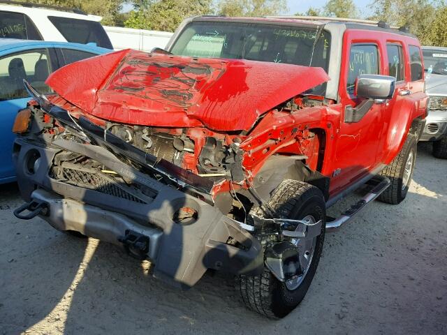 5GTEN13E588107894 - 2008 HUMMER H3 RED photo 2