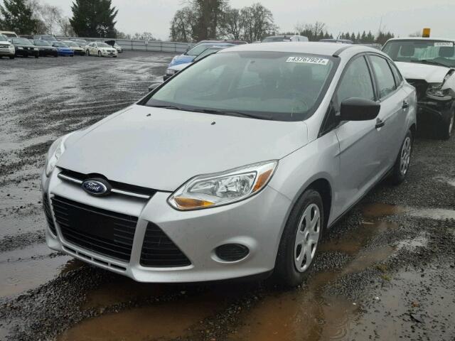 1FADP3E24DL312714 - 2013 FORD FOCUS GRAY photo 2