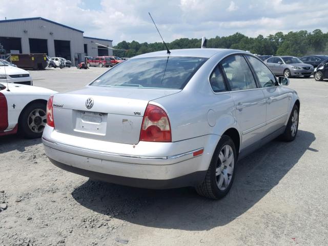 WVWRH63BX2P443637 - 2002 VOLKSWAGEN PASSAT GLX SILVER photo 4