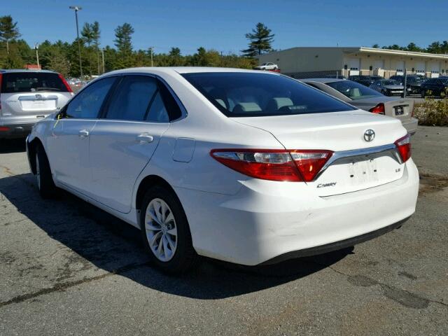 4T4BF1FK5GR573907 - 2016 TOYOTA CAMRY LE WHITE photo 3