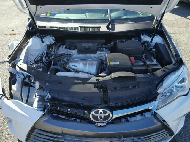 4T4BF1FK5GR573907 - 2016 TOYOTA CAMRY LE WHITE photo 7