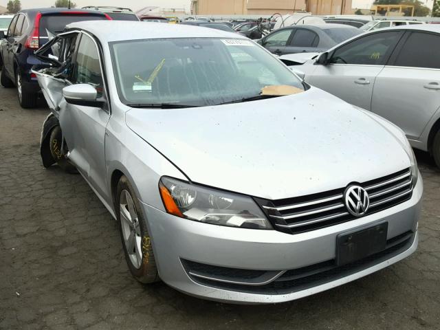 1VWAT7A32EC032190 - 2014 VOLKSWAGEN PASSAT S فضي صورة 1