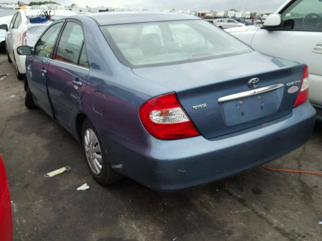 4T1BE32K02U568816 - 2002 TOYOTA CAMRY BLUE photo 3