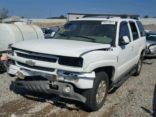 1GNEK13Z24R155920 - 2004 CHEVROLET TAHOE K150 WHITE photo 2