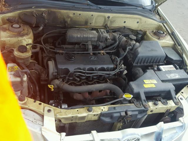 KMHCF35G02U230809 - 2002 HYUNDAI ACCENT L TAN photo 7