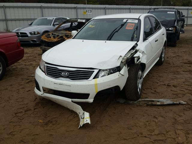 KNAGG4A80A5394946 - 2010 KIA OPTIMA LX WHITE photo 2