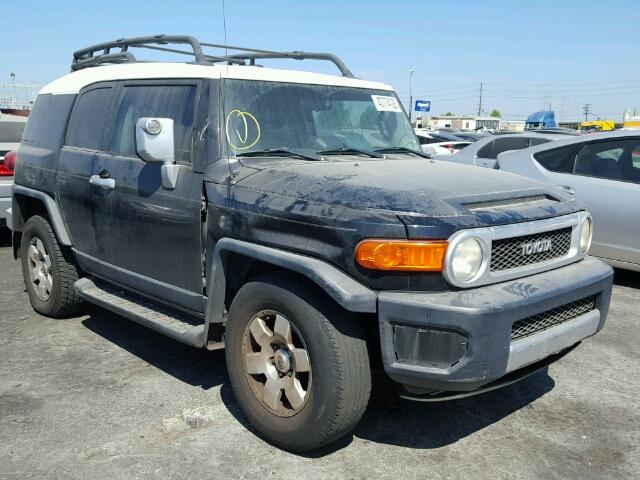 JTEZU11F570001378 - 2007 TOYOTA FJ CRUISER BLACK photo 1