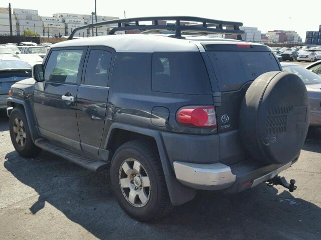 JTEZU11F570001378 - 2007 TOYOTA FJ CRUISER BLACK photo 3