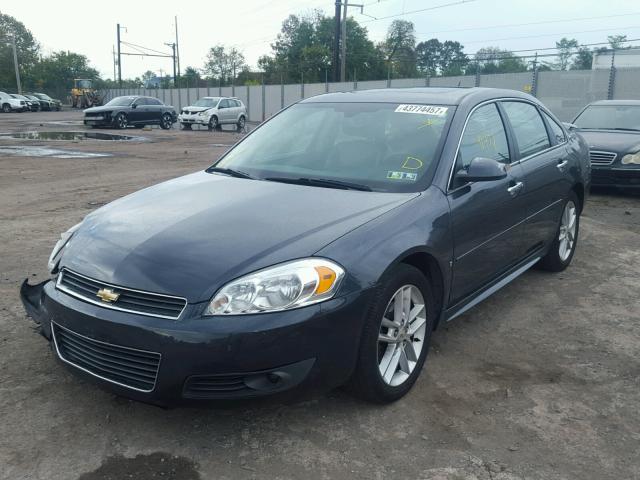 2G1WU57M891242453 - 2009 CHEVROLET IMPALA LTZ BLUE photo 2