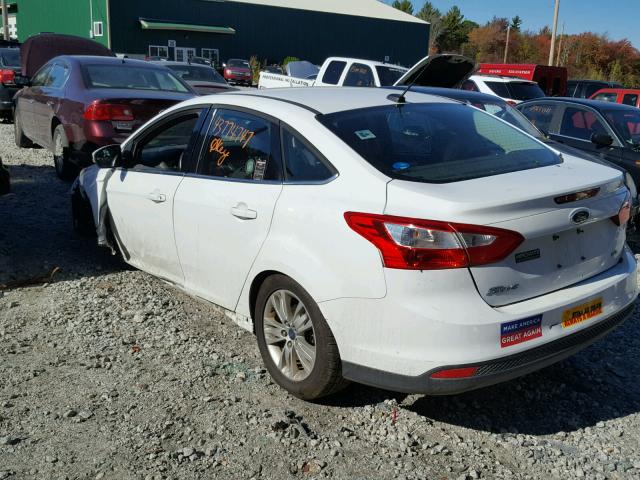 1FAHP3H27CL374992 - 2012 FORD FOCUS SEL WHITE photo 3