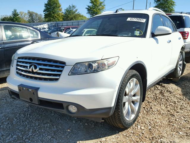 JNRBS08W64X401819 - 2004 INFINITI FX45 WHITE photo 2