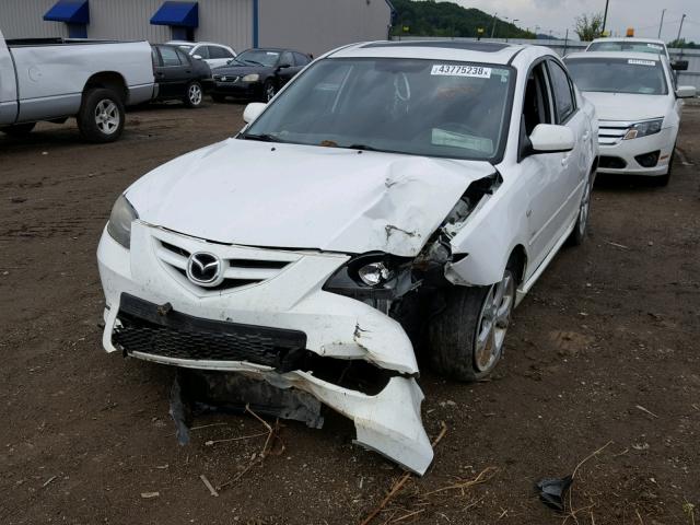 JM1BK323481819790 - 2008 MAZDA 3 S WHITE photo 2