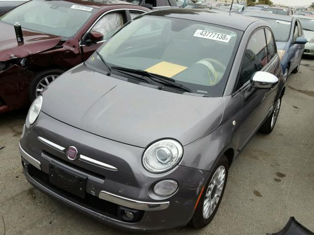 3C3CFFCRXCT104256 - 2012 FIAT 500 LOUNGE SILVER photo 2