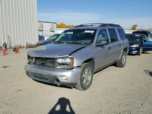 1GNET16S166134637 - 2006 CHEVROLET TRAILBLAZE SILVER photo 2