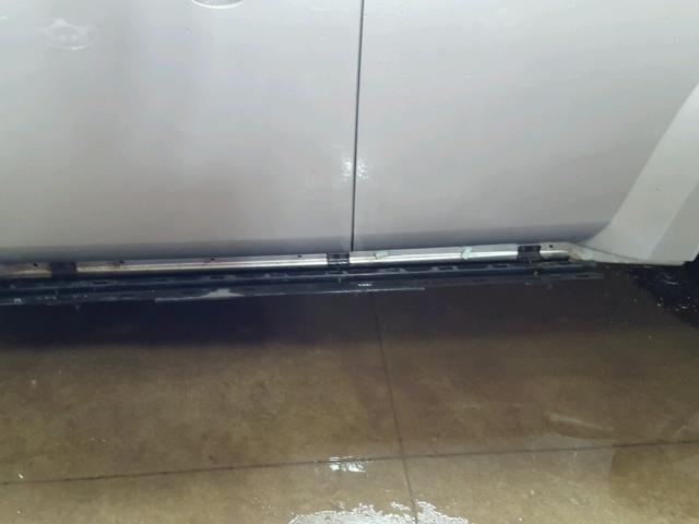 3GNBAADB4AS642990 - 2010 CHEVROLET HHR LS SILVER photo 10