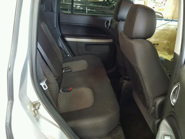 3GNBAADB4AS642990 - 2010 CHEVROLET HHR LS SILVER photo 6