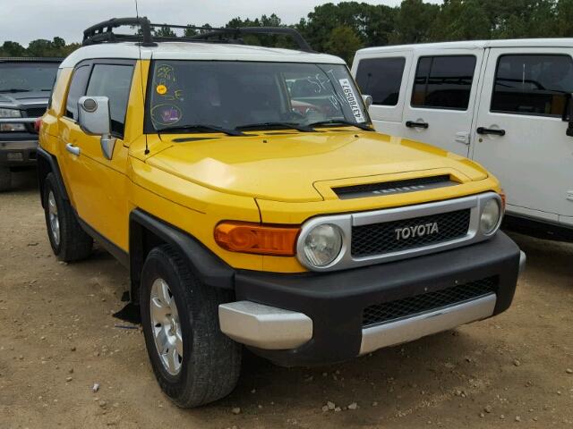 JTEZU11F570002224 - 2007 TOYOTA FJ CRUISER YELLOW photo 1