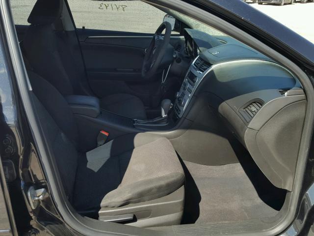 1G1ZC5E01CF136670 - 2012 CHEVROLET MALIBU 1LT BLACK photo 5