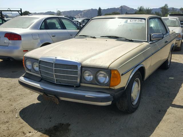 12315012004845 - 1978 MERCEDES-BENZ 300 CD YELLOW photo 2