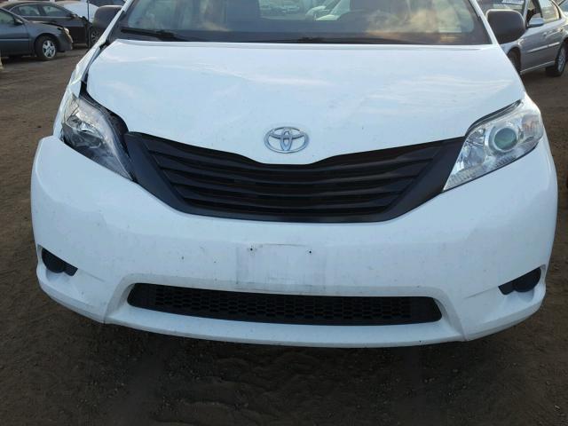 5TDZK3DC0DS383898 - 2013 TOYOTA SIENNA BAS WHITE photo 7