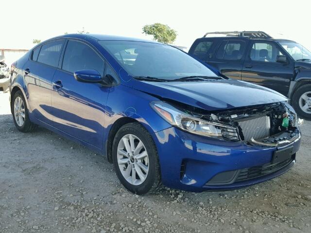 3KPFL4A78HE031620 - 2017 KIA FORTE LX BLUE photo 1