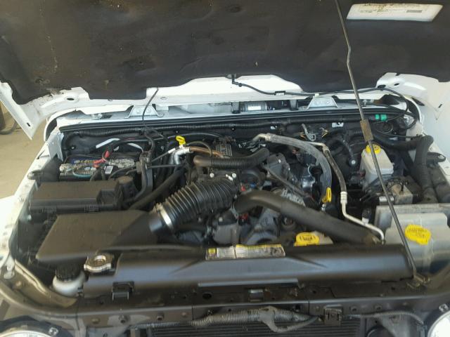 1J4AA5D12BL618627 - 2011 JEEP WRANGLER S WHITE photo 7