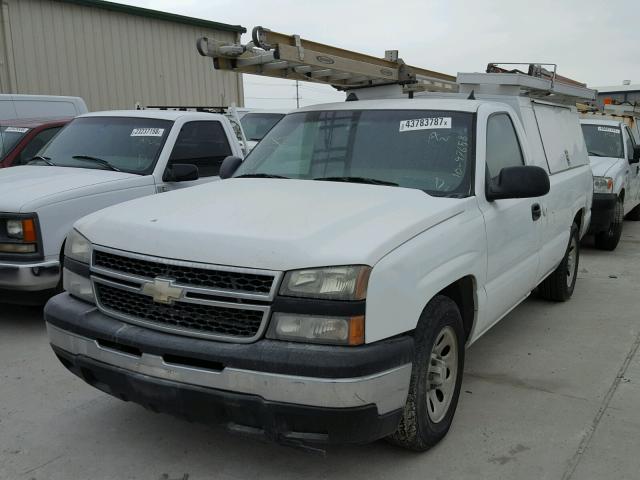 1GCEC14X67Z148850 - 2007 CHEVROLET SILVERADO WHITE photo 2