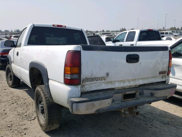 1GTHC24U63E101991 - 2003 GMC SIERRA C25 WHITE photo 3