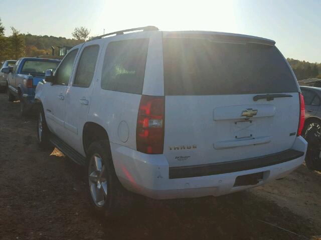 1GNFK130X7J397475 - 2007 CHEVROLET TAHOE K150 WHITE photo 3