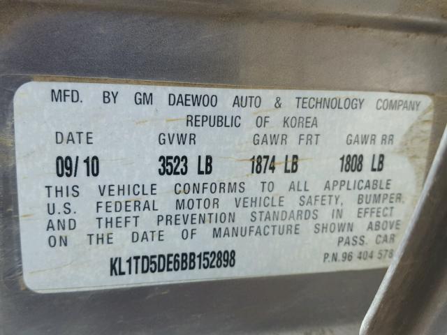 KL1TD5DE6BB152898 - 2011 CHEVROLET AVEO LS SILVER photo 10