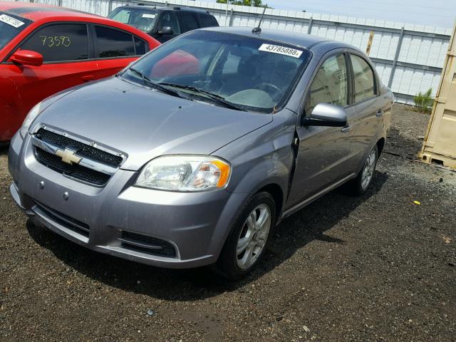 KL1TD5DE6BB152898 - 2011 CHEVROLET AVEO LS SILVER photo 2