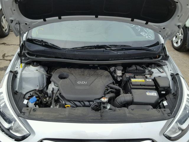 KMHCT4AE7GU014501 - 2016 HYUNDAI ACCENT SE SILVER photo 7