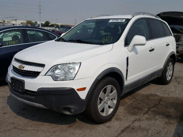 3GNAL2EKXCS546679 - 2012 CHEVROLET CAPTIVA SP WHITE photo 2