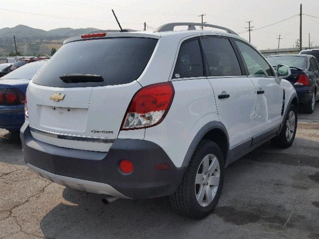 3GNAL2EKXCS546679 - 2012 CHEVROLET CAPTIVA SP WHITE photo 4