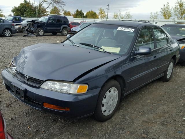 JHMCD5635VC021642 - 1997 HONDA ACCORD LX BLUE photo 2