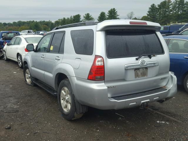 JTEBU14R370112017 - 2007 TOYOTA 4RUNNER SR SILVER photo 3