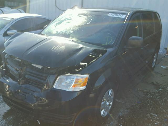 2D4RN4DE0AR171136 - 2010 DODGE GRAND CARA BLACK photo 2