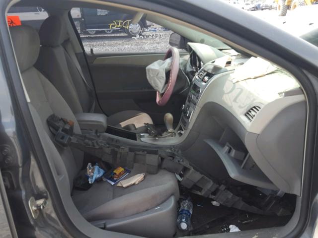 1G1ZG57B19F112784 - 2009 CHEVROLET MALIBU LS ნაცრისფერი ფოტო 5