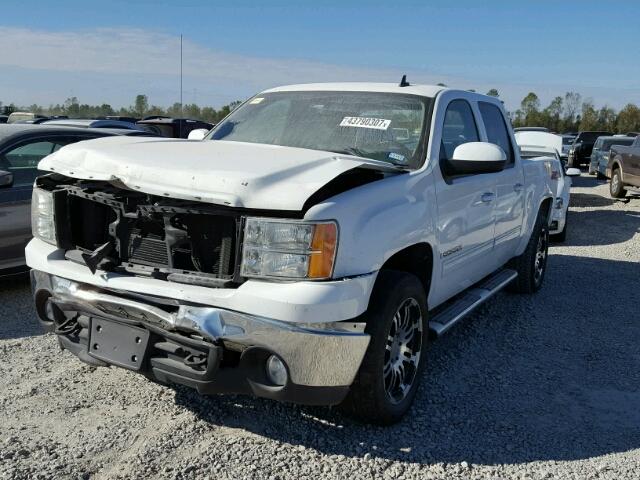 3GTEK33M49G194668 - 2009 GMC SIERRA K15 WHITE photo 2