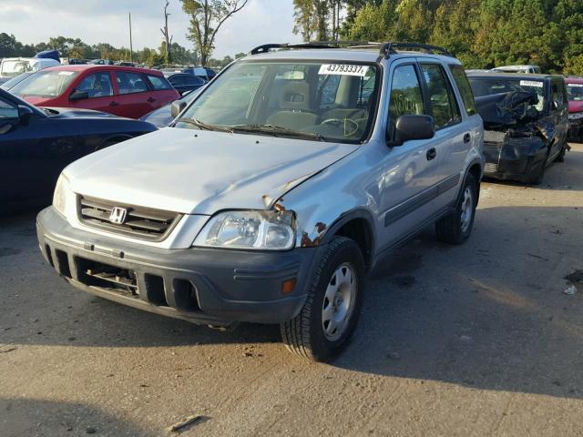 JHLRD1848YC040669 - 2000 HONDA CR-V LX SILVER photo 2