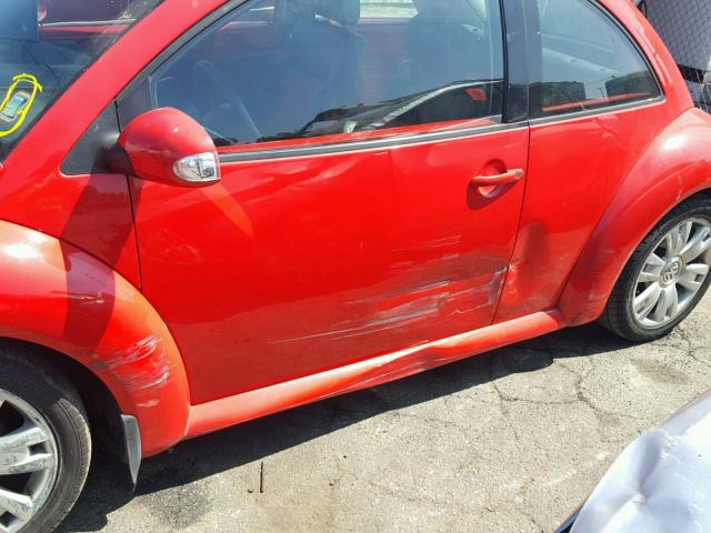 3VWCD21C43M444793 - 2003 VOLKSWAGEN NEW BEETLE 红色 照片 9