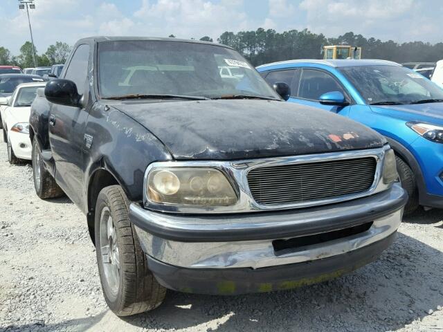 1FTZF076XWKA43418 - 1998 FORD F150 BLACK photo 1