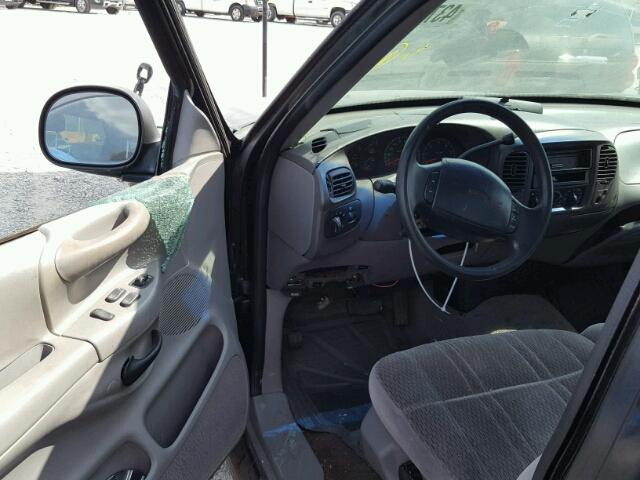 1FTZF076XWKA43418 - 1998 FORD F150 黑色 照片 9