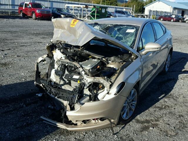 3FA6P0LU5HR262537 - 2017 FORD FUSION SE SILVER photo 2